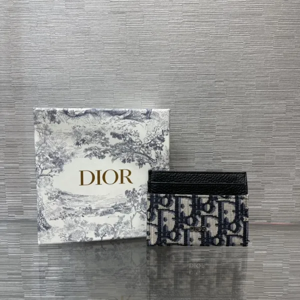 Dior Camera Bag Light Gray Embossed Christian Dior 1947 Crossbody Bag - 4