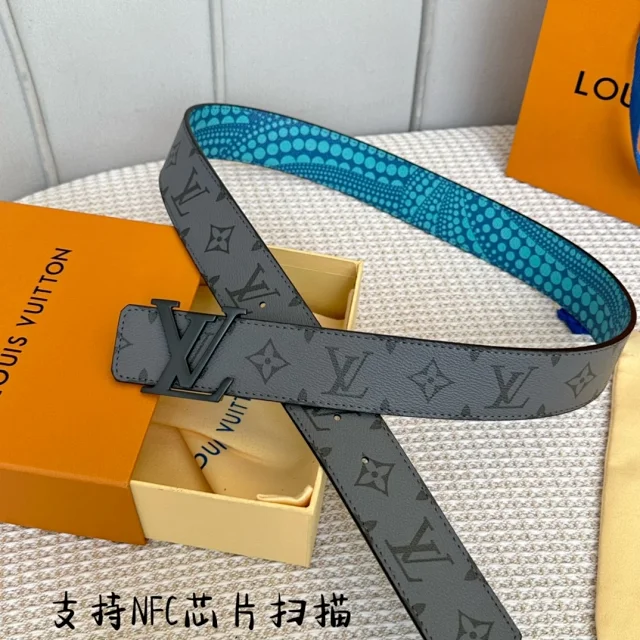 Louis Vuitton Belts LV Initials Buckle, Textured Leather product detail image 11
