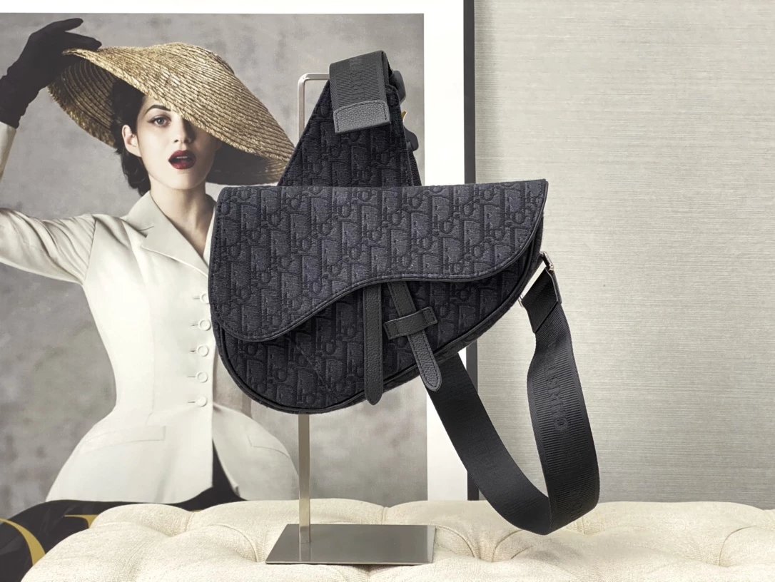 Dior Saddle Bag Black Grained Leather Crossbody Bag - 7