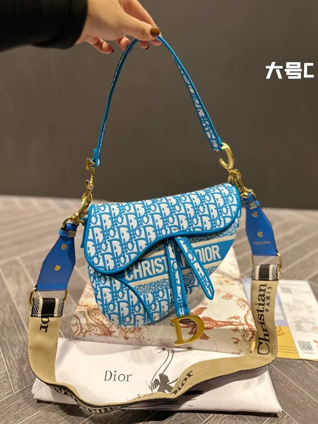 Dior Crossbody Bags Saddle Bag product detail image 13