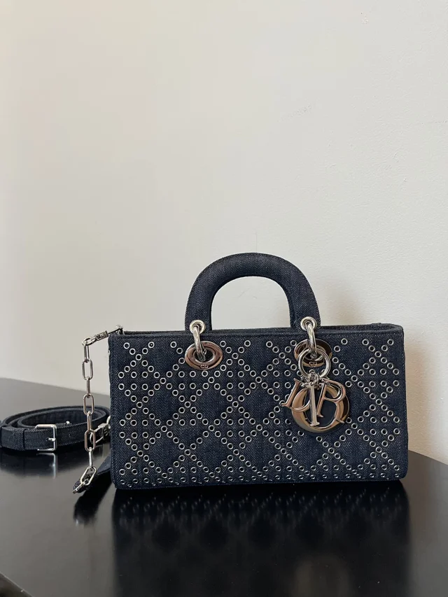 Dior Crossbody Bags Logo-Print Bag product detail image 6