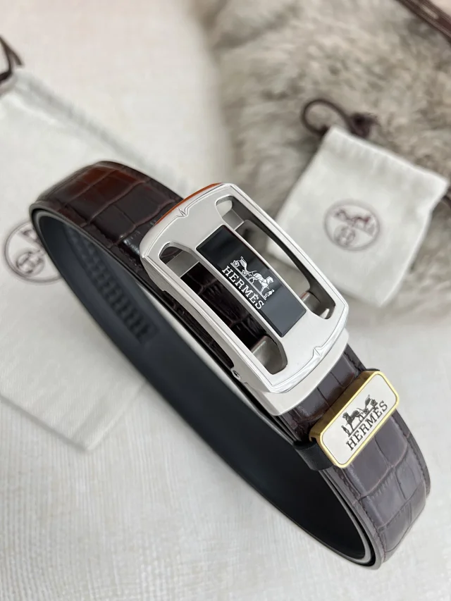 Hermès Belts Reversible H Buckle Belt product detail image 6