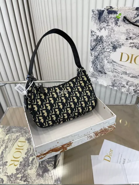 Dior Saddle Bag Tan Quilted Leather with Oblique Logo Crossbody Bag - 5