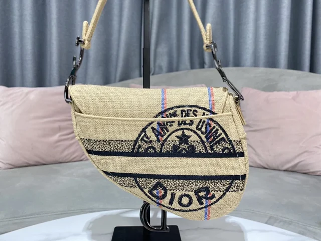 Dior Crossbody Bags Adjustable Strap Bag product detail image 4