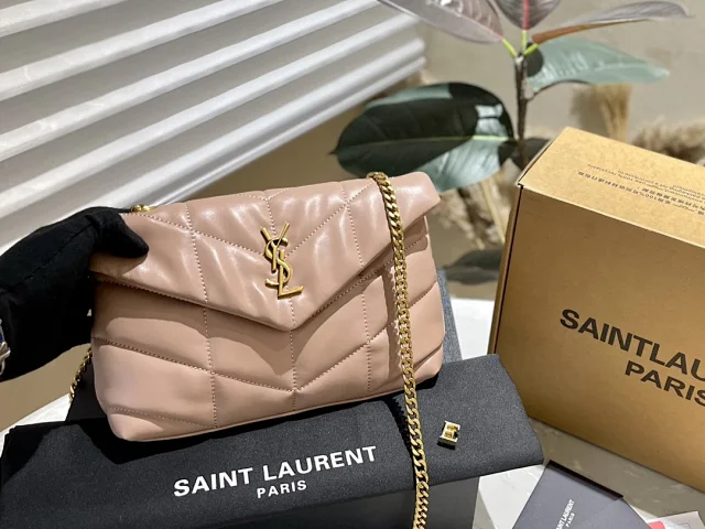 Saint Laurent Crossbody Bags Puffer quilted flap chain bag product detail image 6