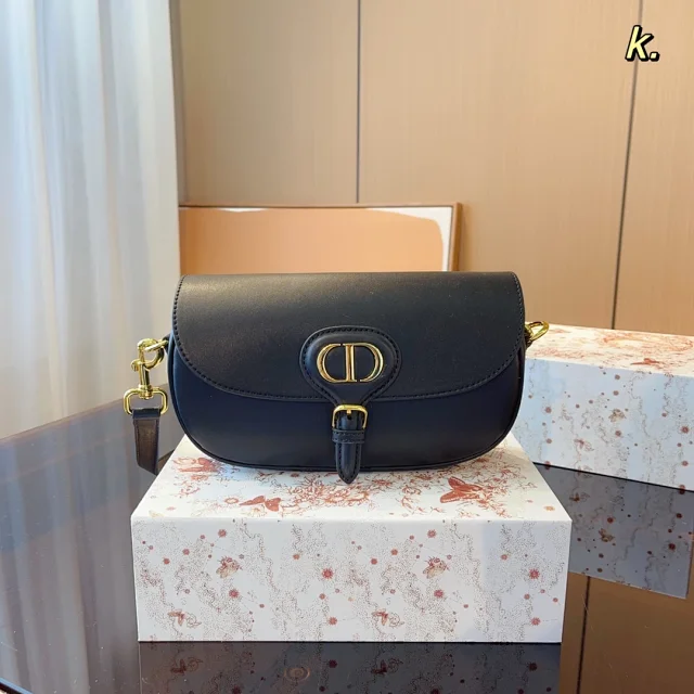 Dior Shoulder Bags Flap Bag with CD Clasp and Buckle Strap product detail image 3
