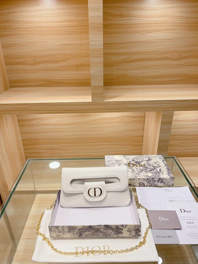 Dior Shoulder Bags Curved Top-Handle Bag product detail image 11