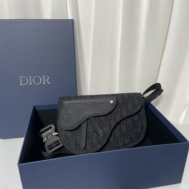 Dior Crossbody Bags Adjustable Strap Bag product detail image 11