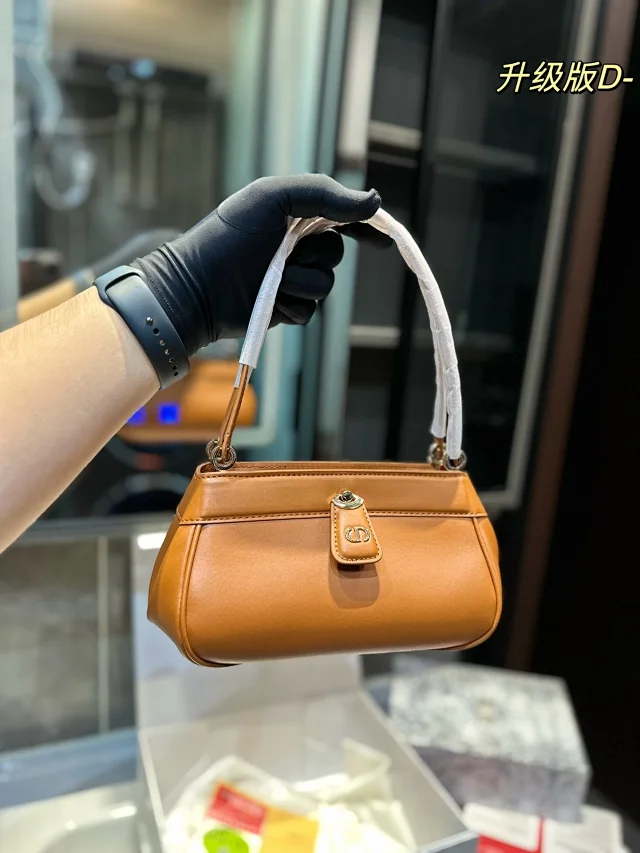 Dior Handbags Top-Handle Handbag product detail image 10