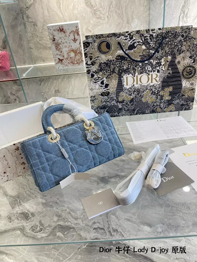 Dior Handbags Lady D-Joy product detail image 4