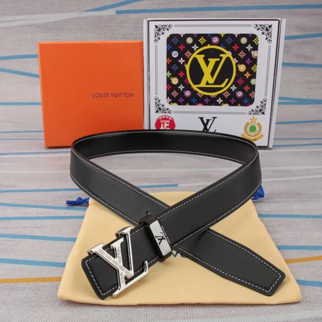 Louis Vuitton Belts LV Initials Buckle, Textured Leather product detail image 10