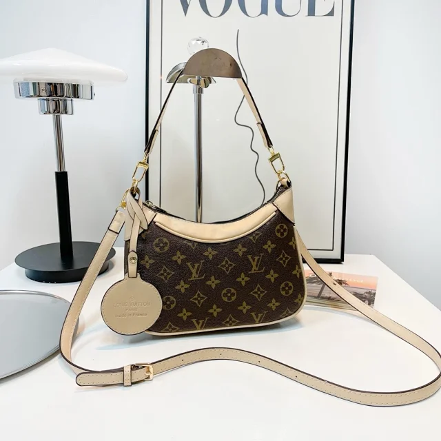 Louis Vuitton Shoulder Bags Monogram Flap Chain Bag product detail image 10