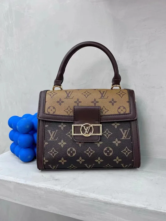 Louis Vuitton Shoulder Bags Monogram Flap Chain Bag product detail image 13