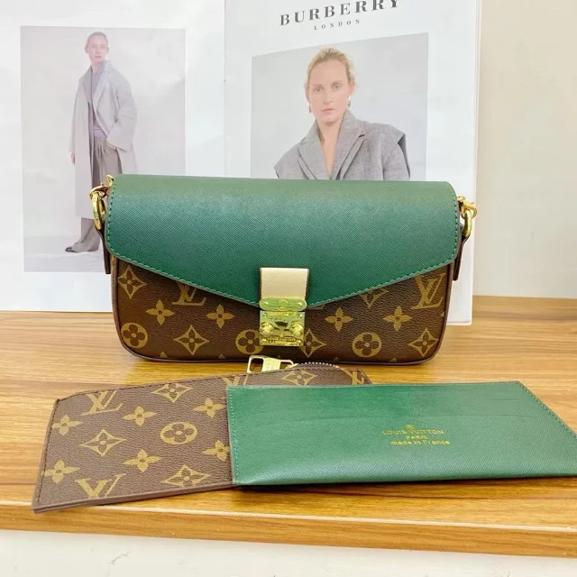 Louis Vuitton Shoulder Bags Monogram Flap Chain Bag product detail image 8