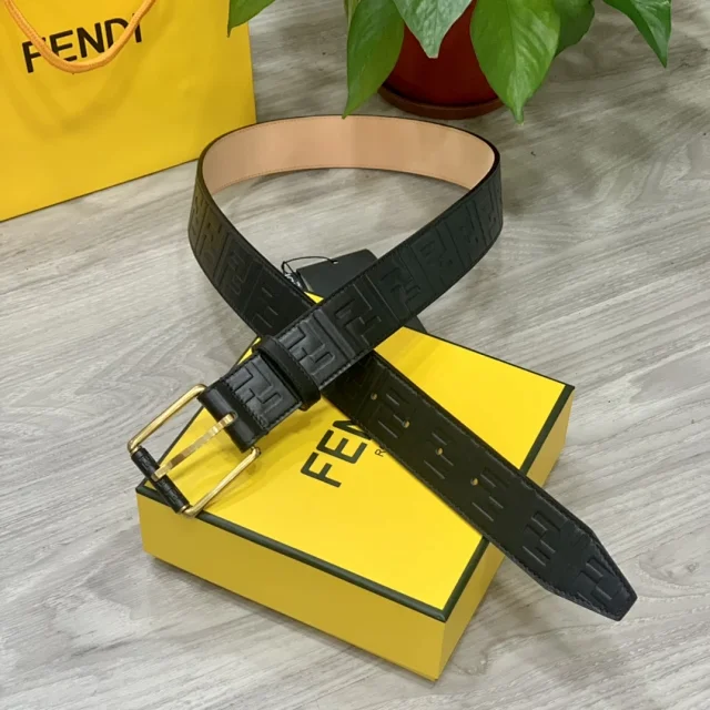 Fendi Belts Reversible FF Buckle Belt product detail image 12