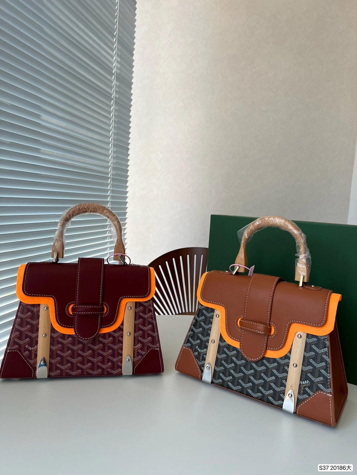 Goyard Saint Louis Mini Handbag in Orange and Yellow - 12