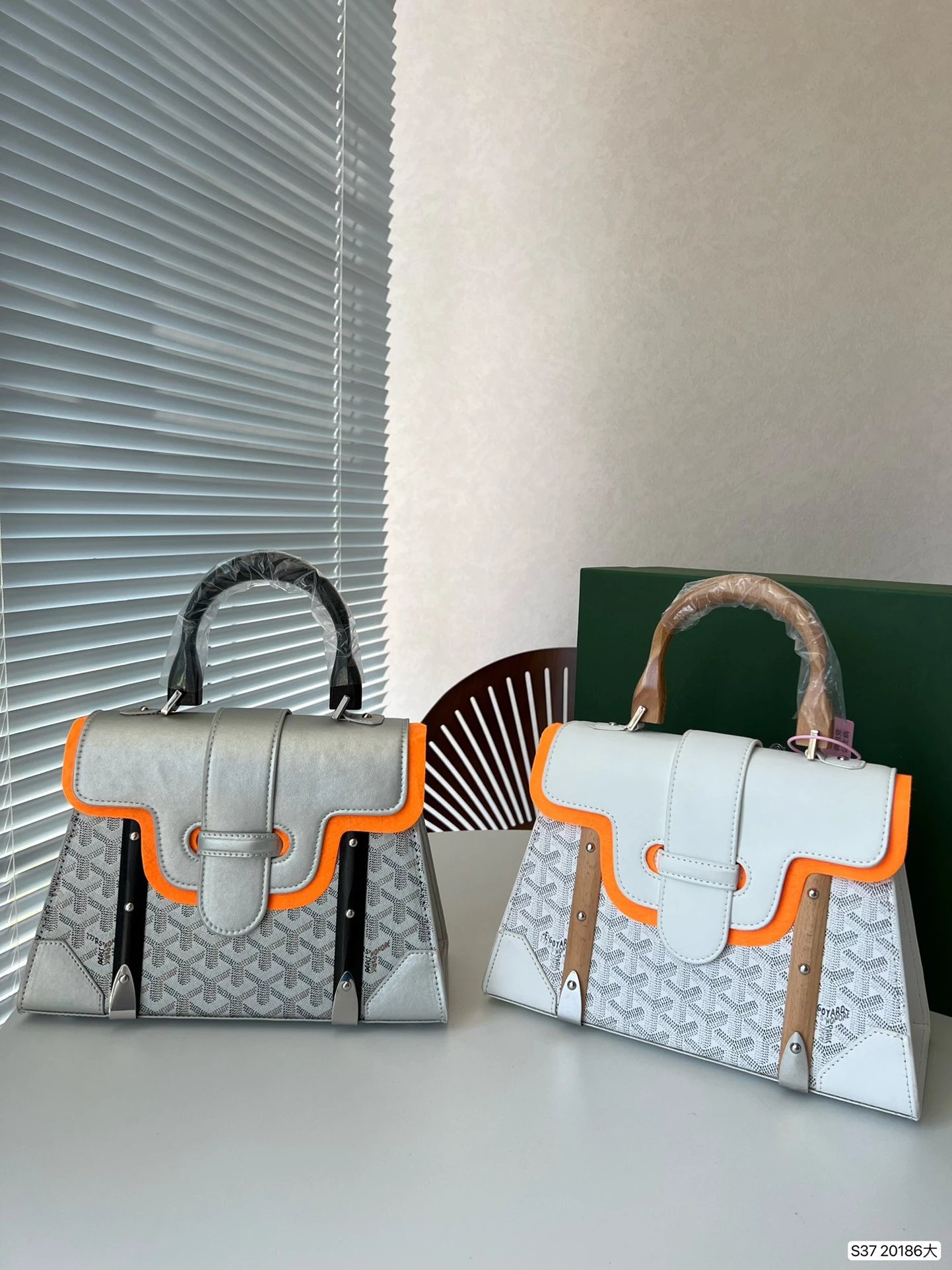 Goyard Saint Louis Mini Handbag in Orange and Yellow - 15
