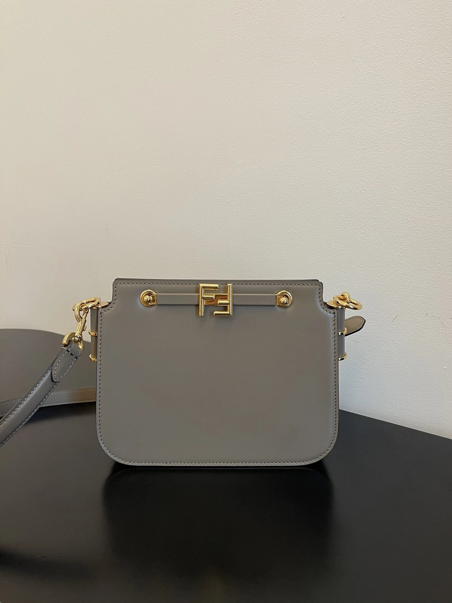 Fendi x Karl Lagerfeld Camera Bag Black and Yellow Crossbody Bag - 3