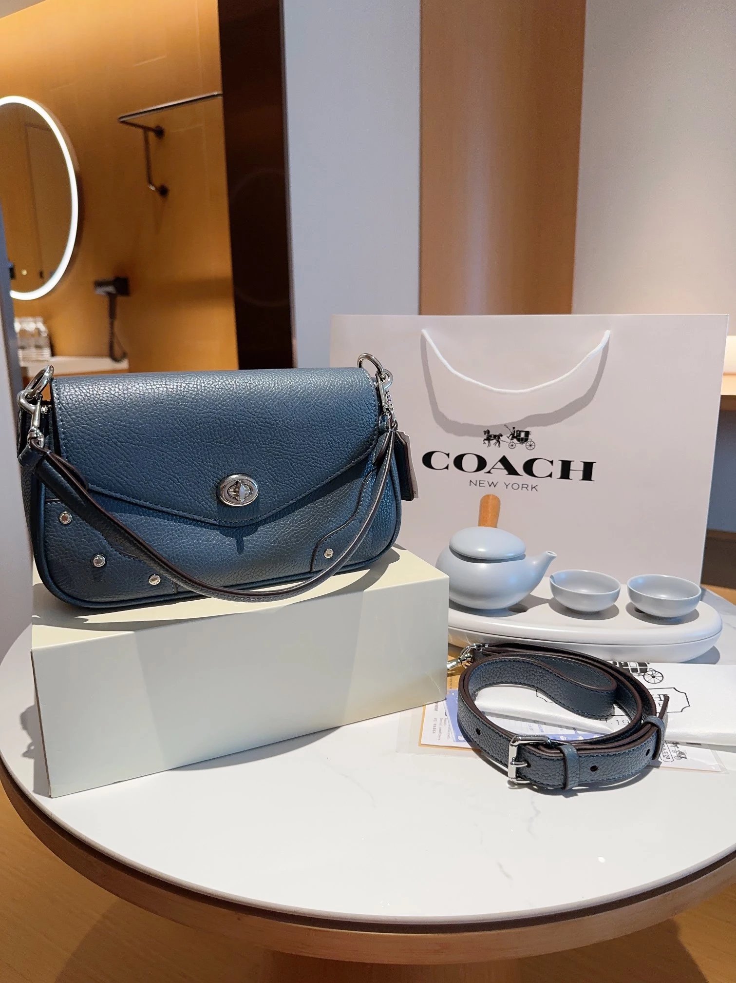 Coach Signature Tote Bag Beige and White with Matching Pouch Handbag - 4