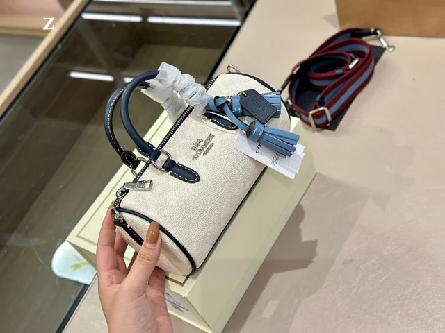 Coach Crossbody Bags Signature Monogram Zip Pouch Bag product detail image 8