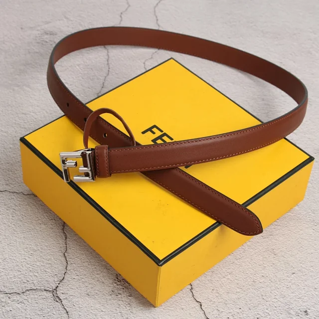 Fendi Belts FF Logo Buckle Leather Belt product detail image 7