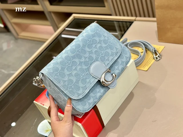 Coach Crossbody Bags Flap Bag product detail image 1