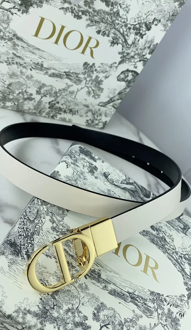 Dior Belts Logo Buckle Belt product detail image 1