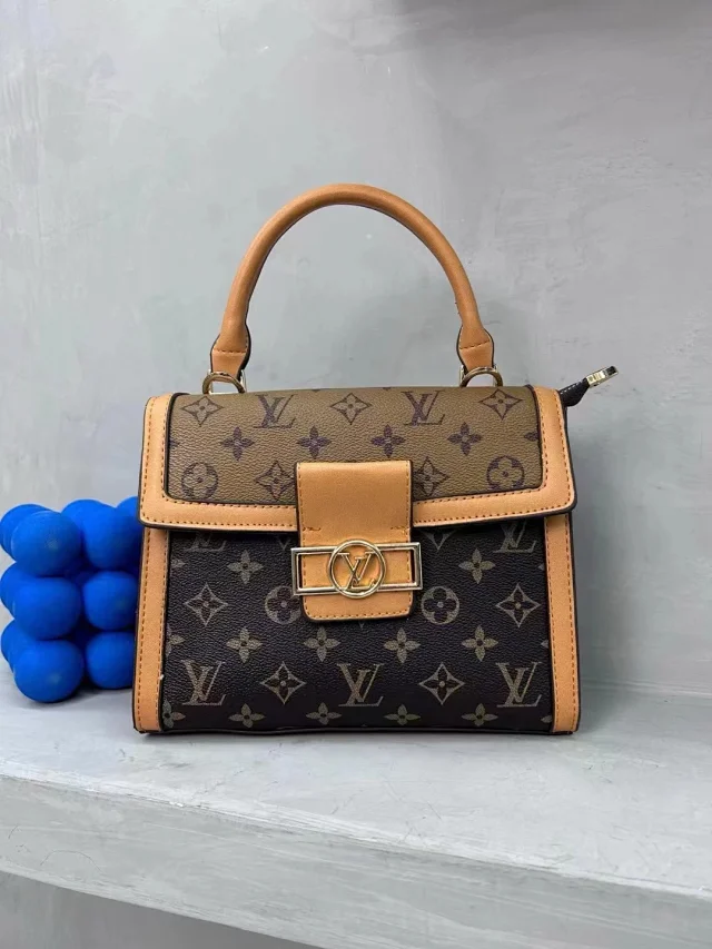 Louis Vuitton Shoulder Bags Monogram Flap Chain Bag product detail image 15