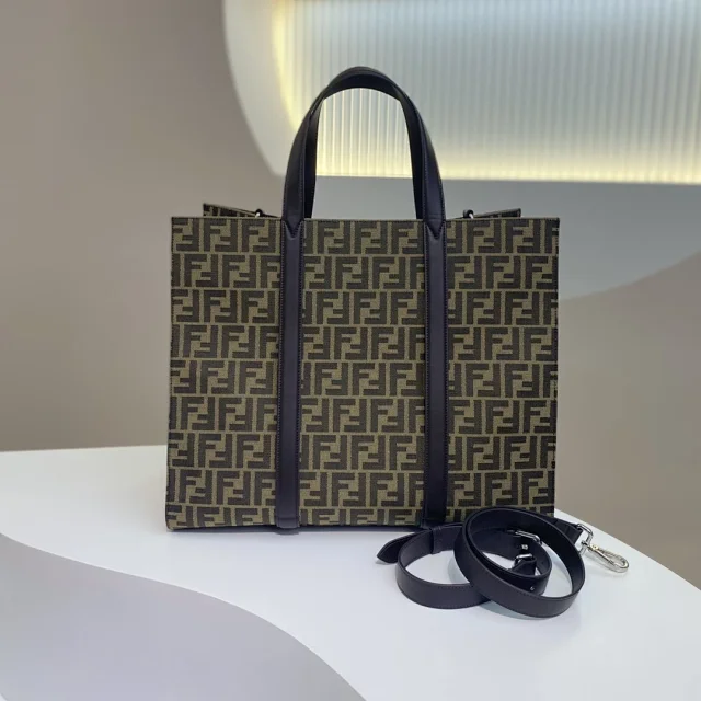 Fendi Handbags Top-Handle Tote with Shoulder Strap product detail image 10