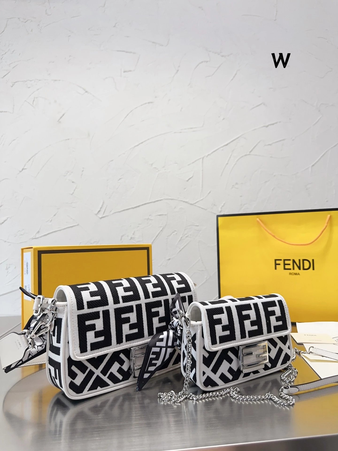 Fendi x Karl Lagerfeld Camera Bag Black and Yellow Crossbody Bag - 11