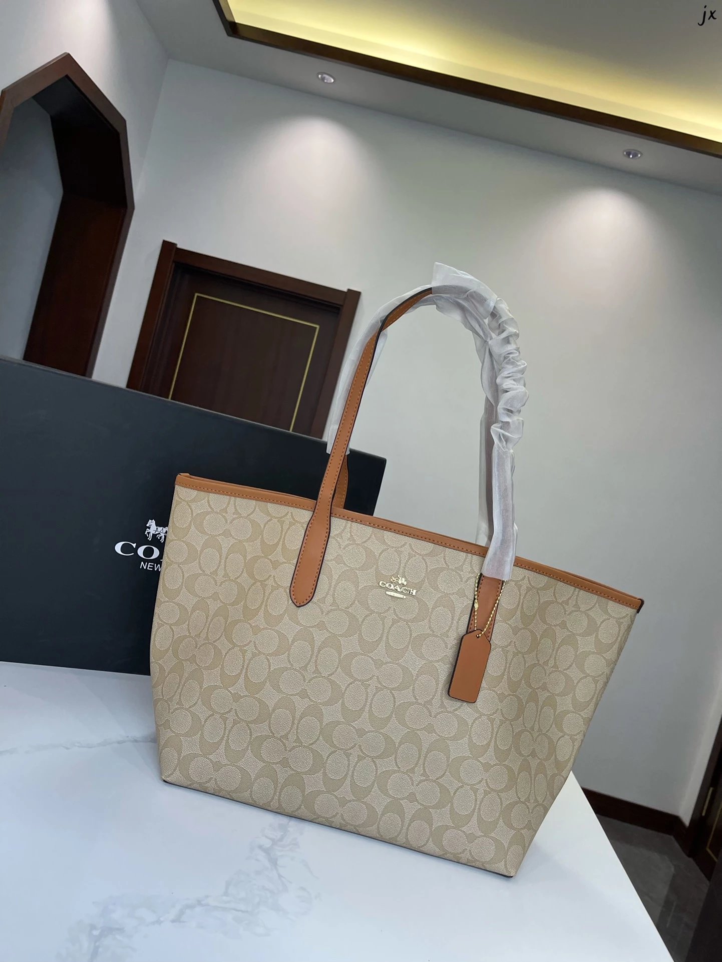 Coach Signature Tote Bag Beige and White with Matching Pouch Handbag - 7
