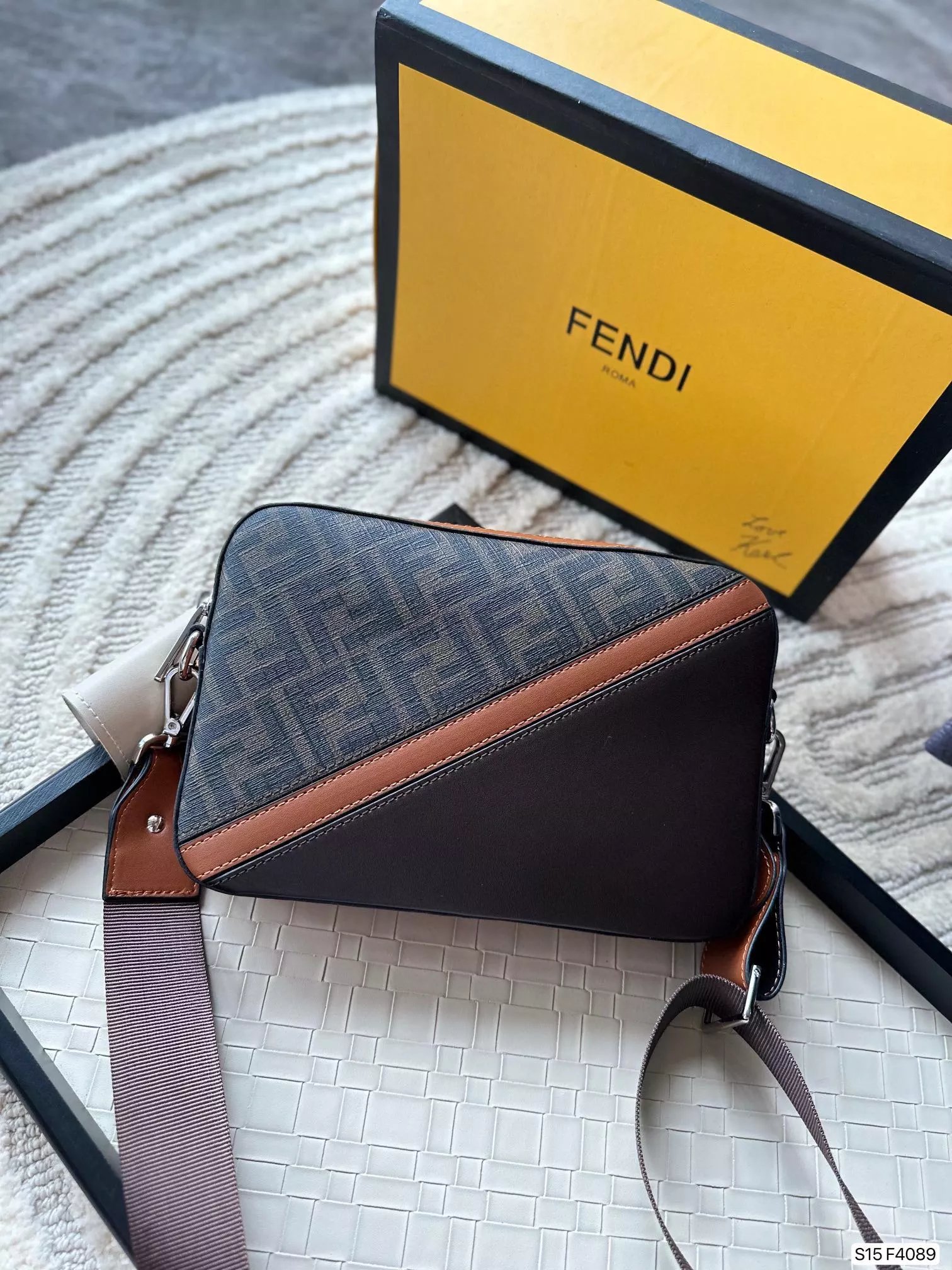 Fendi x Karl Lagerfeld Camera Bag Black and Yellow Crossbody Bag - 5