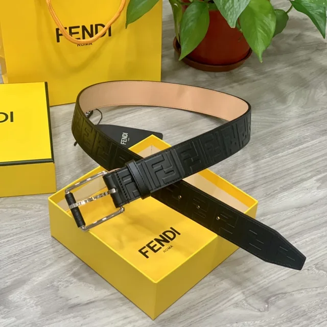 Fendi Belts Reversible FF Buckle Belt product detail image 10