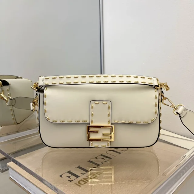 Fendi Crossbody Bags FF Monogram product detail image 3
