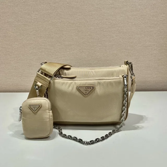 Prada Shoulder Bags Triangular chain-detail bag product detail image 6