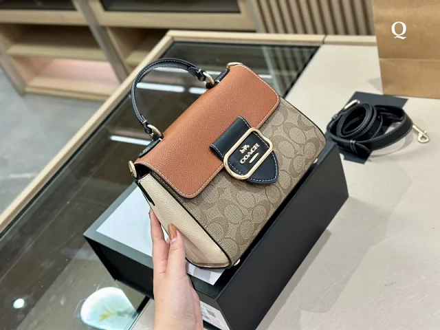 Coach Shoulder Bags Signature canvas flap bag product detail image 1