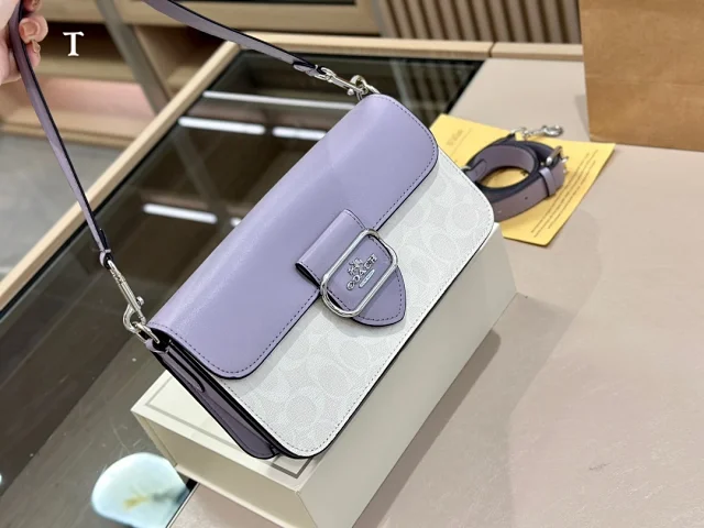 Coach Crossbody Bags Flap Bag product detail image 5