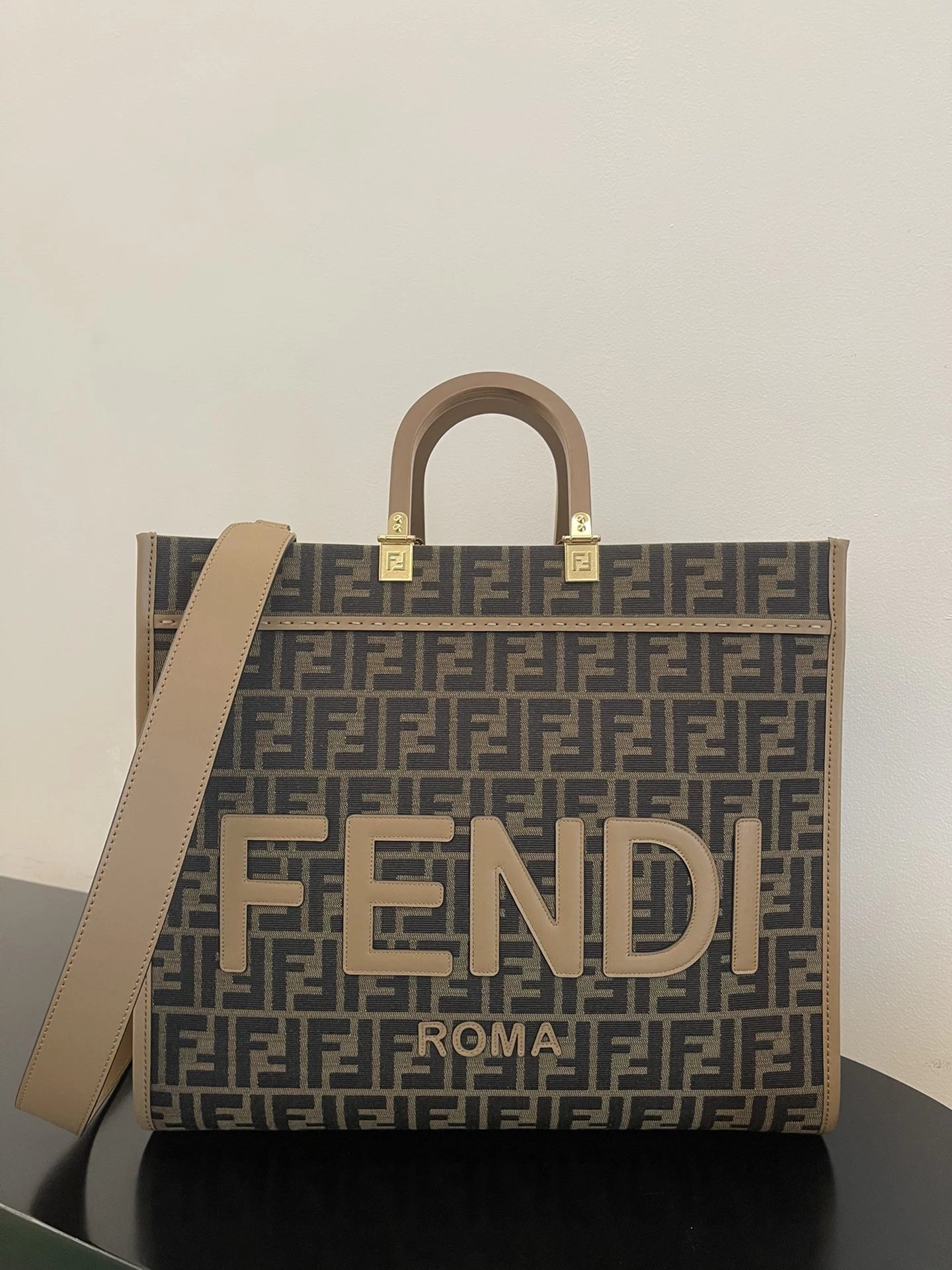 Fendi Roma Logo Tote Bag Brown - 7