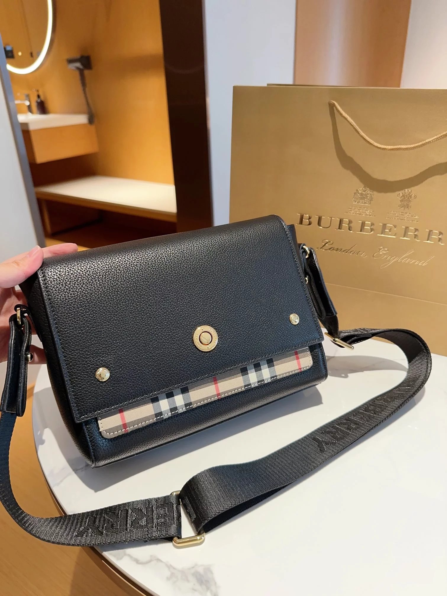 Burberry Vintage Check Messenger Bag Beige Multicolor Crossbody Bag - 14