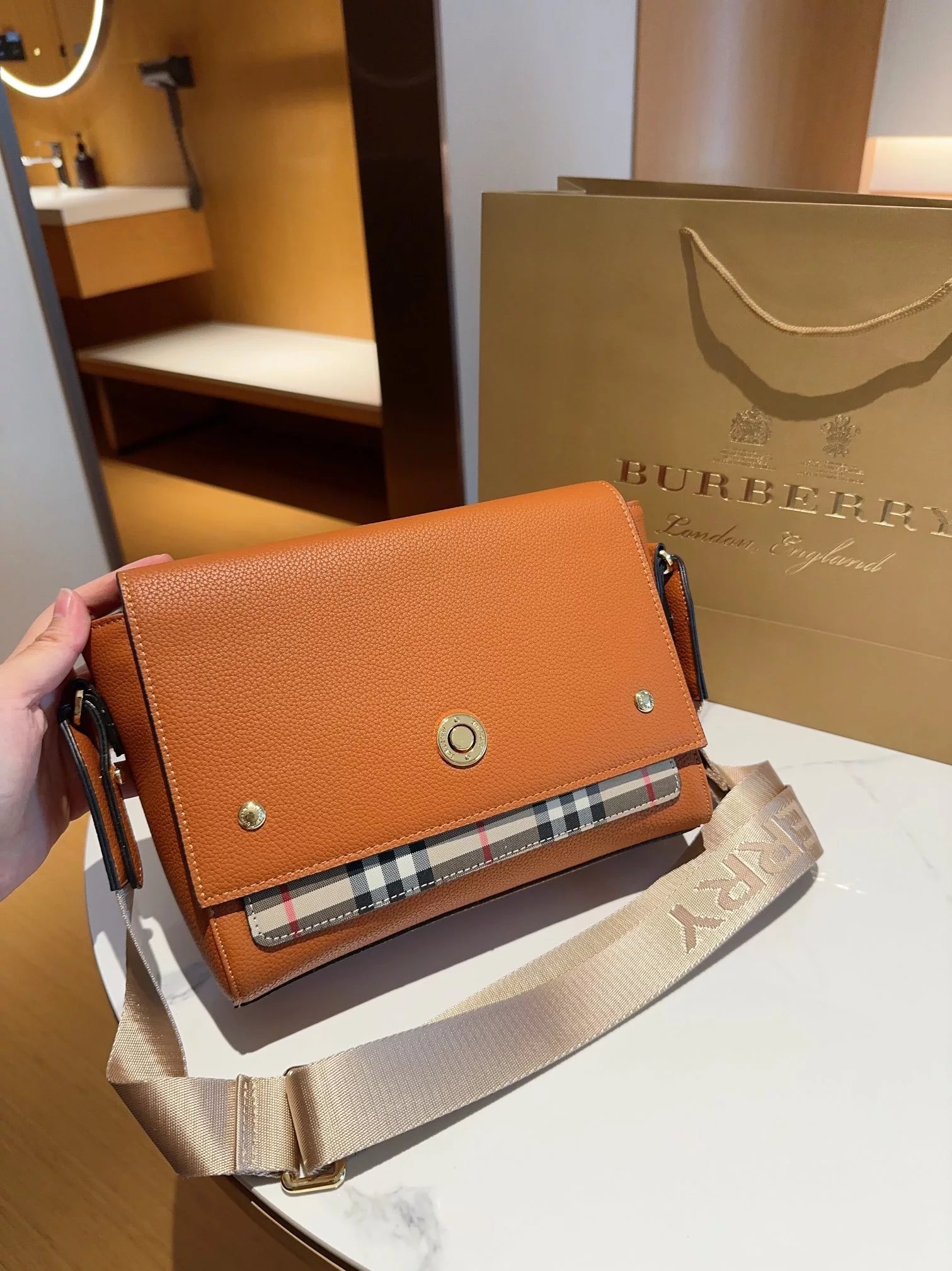 Burberry Vintage Check Messenger Bag Beige Multicolor Crossbody Bag - 15