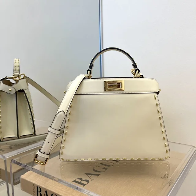 Fendi Crossbody Bags FF Monogram product detail image 4