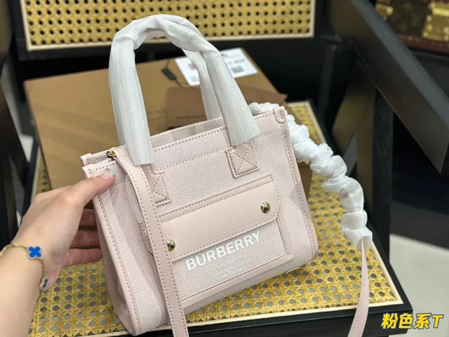 Burberry Handbags Check canvas tote bag product detail image 3