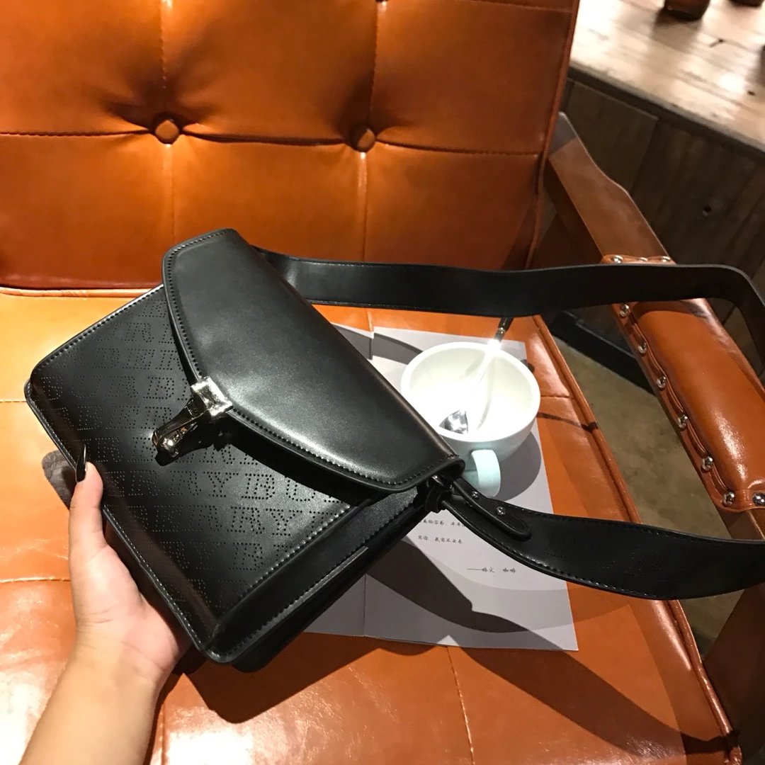 Burberry Vintage Check Messenger Bag Beige Multicolor Crossbody Bag - 9