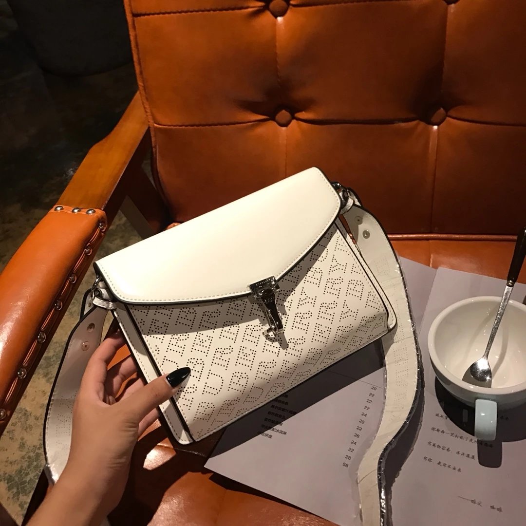 Burberry Vintage Check Messenger Bag Beige Multicolor Crossbody Bag - 5