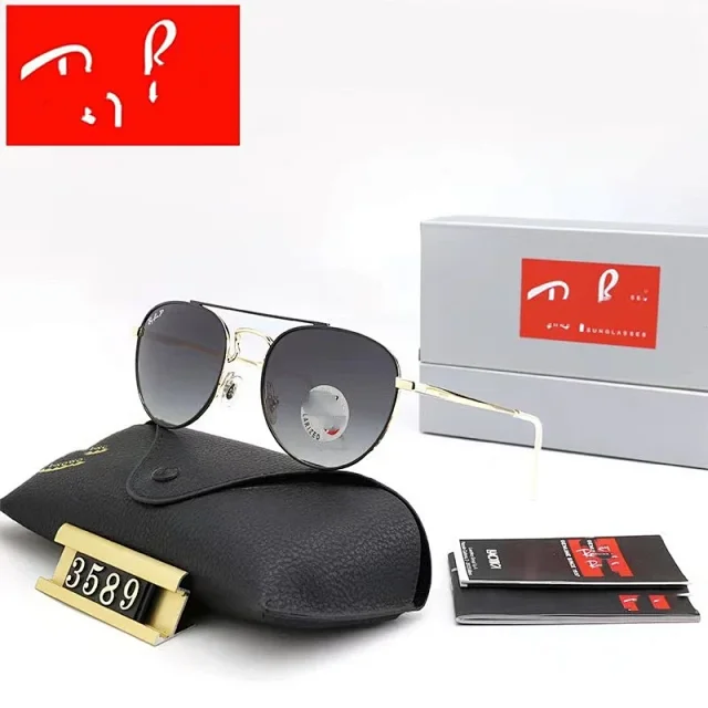 Ray-Ban Aviator sunglasses product detail image 1