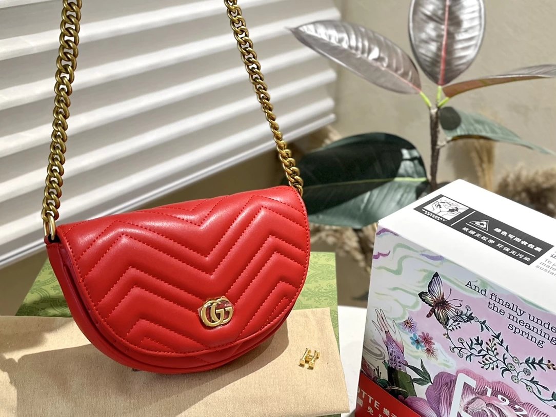 Gucci Horsebit 1955 Mini Saddle Bag Beige Black Crossbody Bag - 14