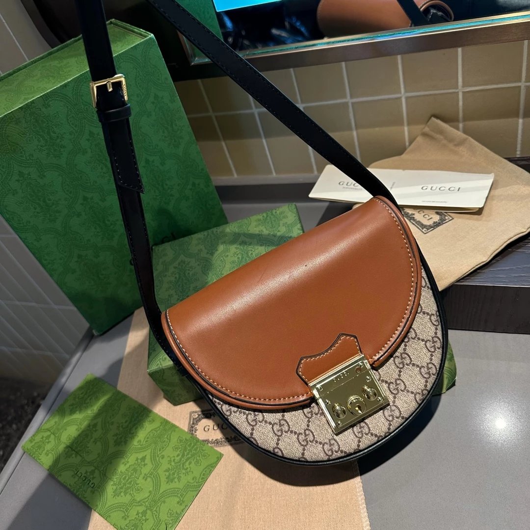 Gucci Horsebit 1955 Mini Saddle Bag Beige Black Crossbody Bag - 9
