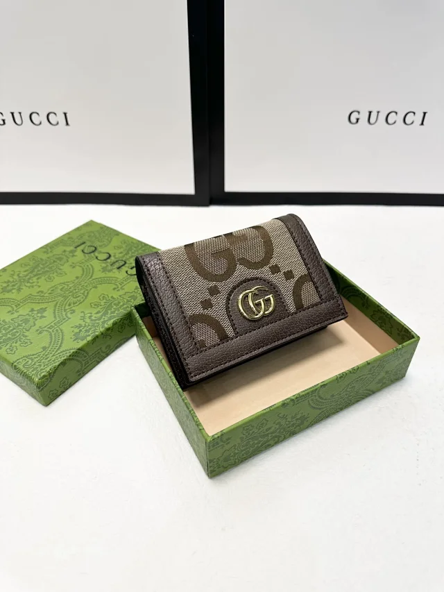 Gucci Wallets & Card Holders Black zip-around wristlet wallet with embossed Double G design product detail image 15