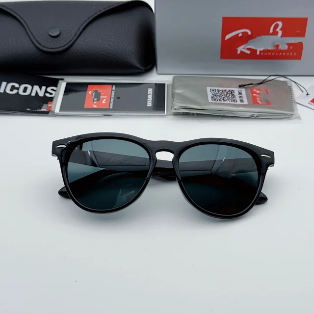 Ray-Ban Multiple sunglasses models product detail image 12