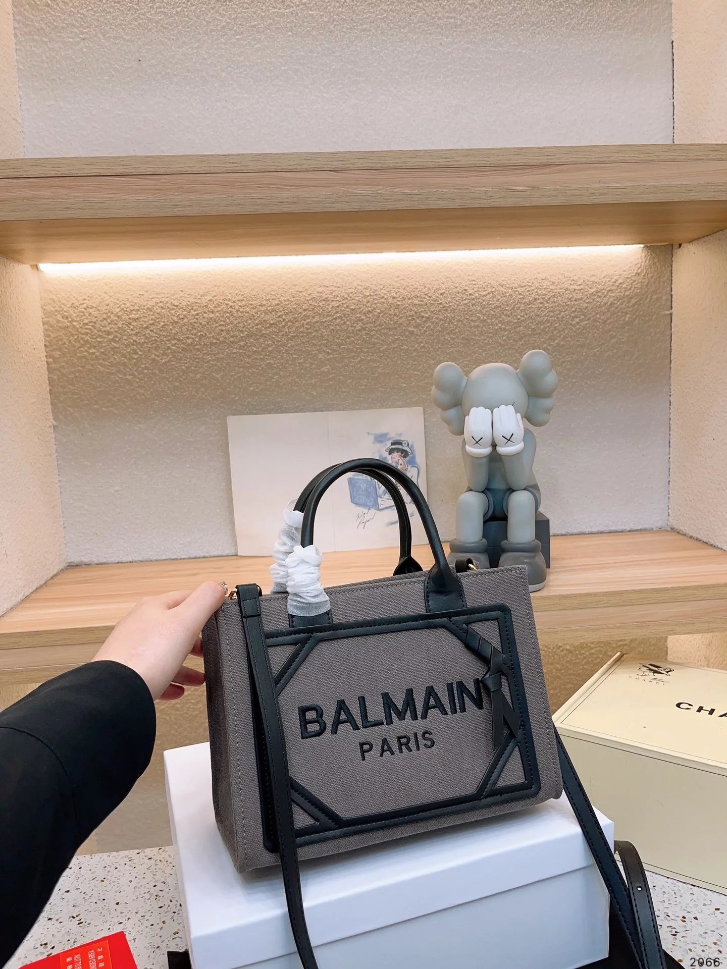 Balmain Paris Logo Canvas Tote Bag White Yellow Handbags - 12